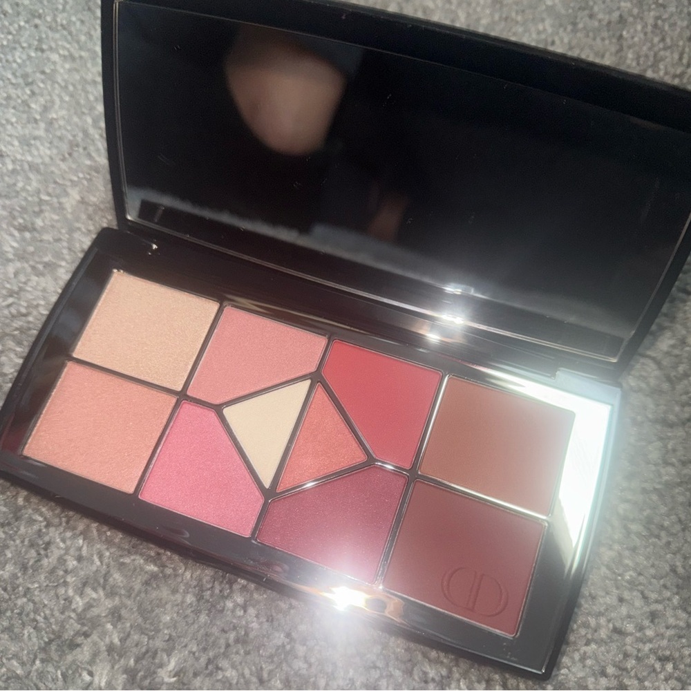 Christian Dior Eyeshadow Palette 001 Mitzah Edition! - Picture 4 of 4